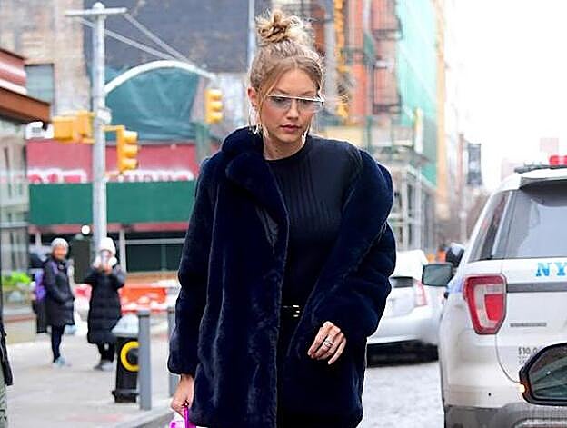 Galería. Gigi Hadid siempre acierta con los abrigos