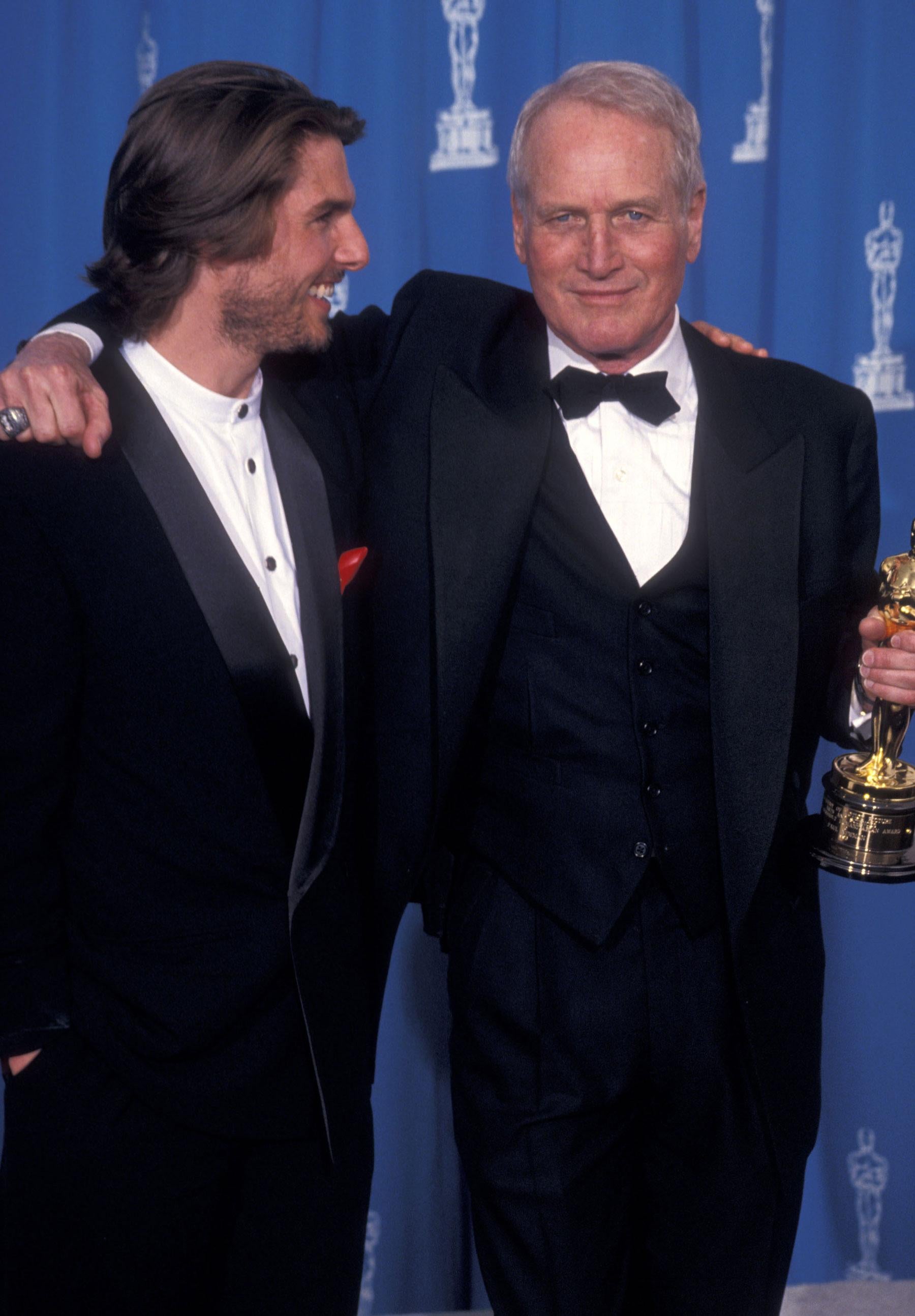 1987: Paul Newman (derecha). Oscar Mejor Actor por 'El color del dinero'