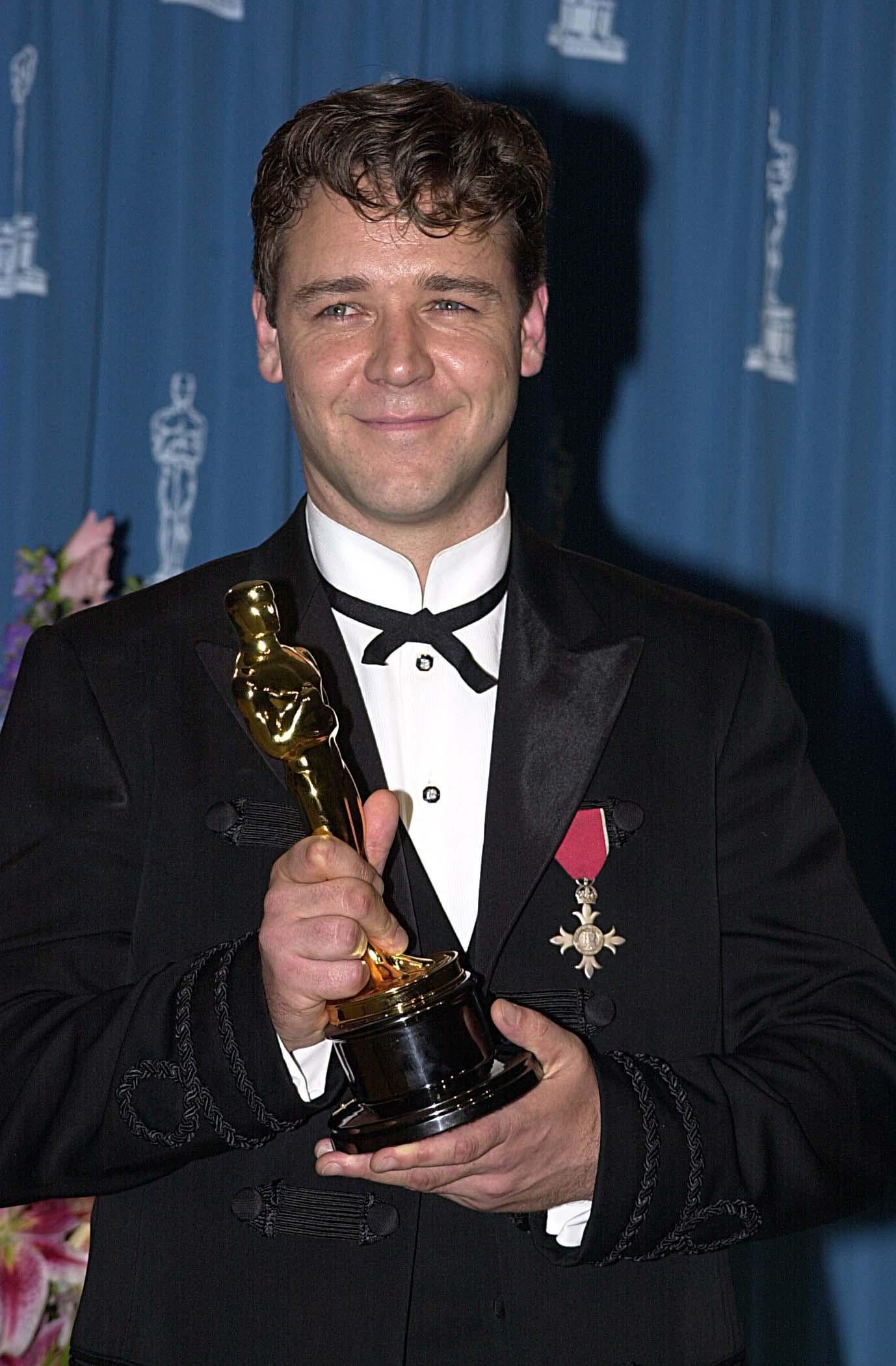 2001: Russell Crowe. Oscar Mejor Actor por 'Gladiator'