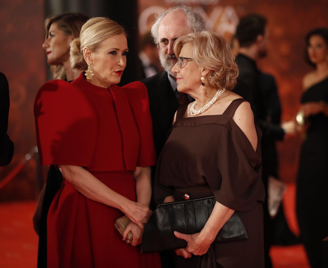 Cristina Cifuentes y Manuela Carmena no han faltado a la gran cita de los Premios Goya