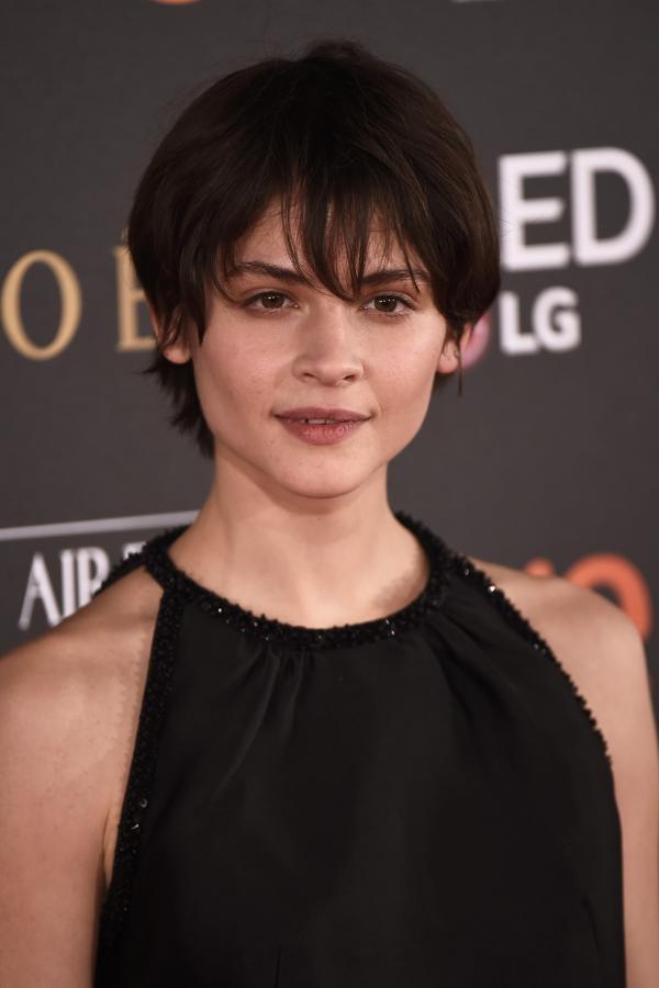 Alba Galocha con un maquillaje translucido, natural y empirico. Está hecho con la paleta de las 9 sombras Affresco de Chanel. La piel iluminada con les Beiges Fluido para conseguir ese efecto natural que se andaba buscando.