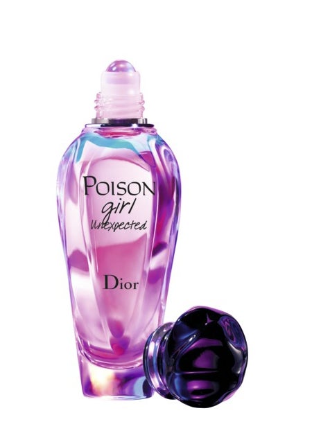 Poison Girl Unexpected Roller-Pearl de Dior.  La nueva version de Poison Girl en format roll on, un nuevo gesto para aplicar la fragancia. (40€)
