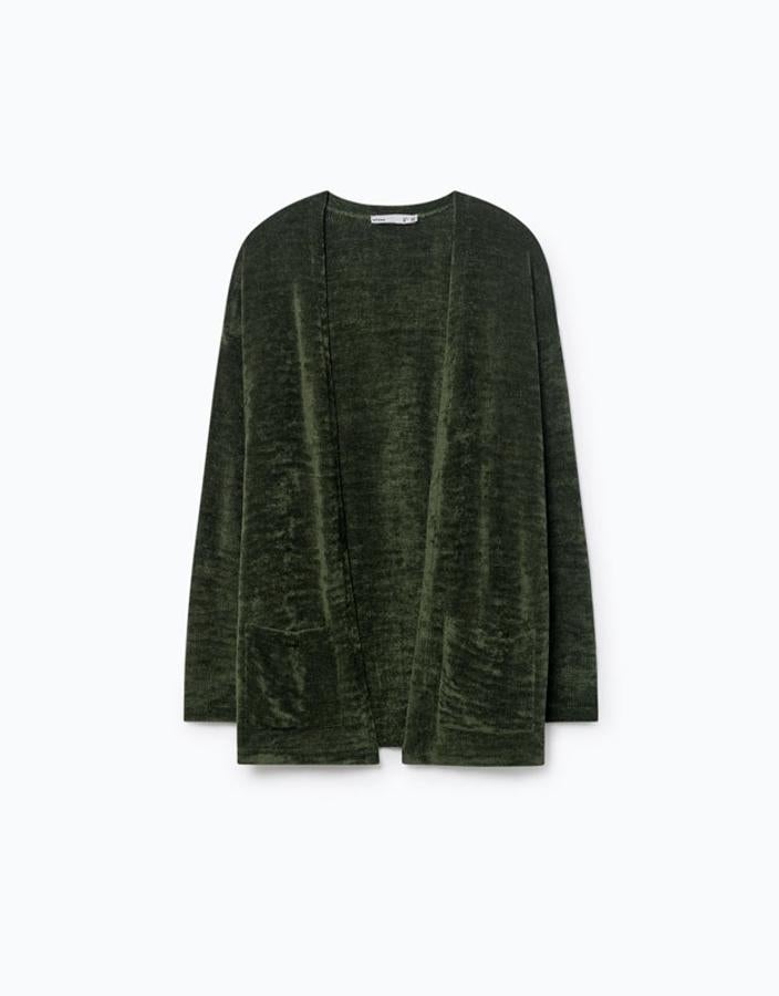 Cardigan de chenilla de Lefties. Precio: 11,20 euros.