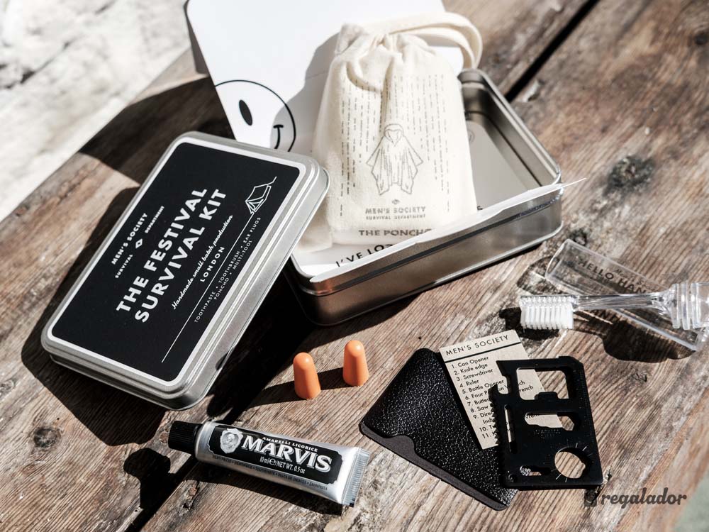 ¡Que no pare la música! Este kit de supervivencia en festivales va a ser su accesorio favorito para todo el verano. Y lo está deseando.