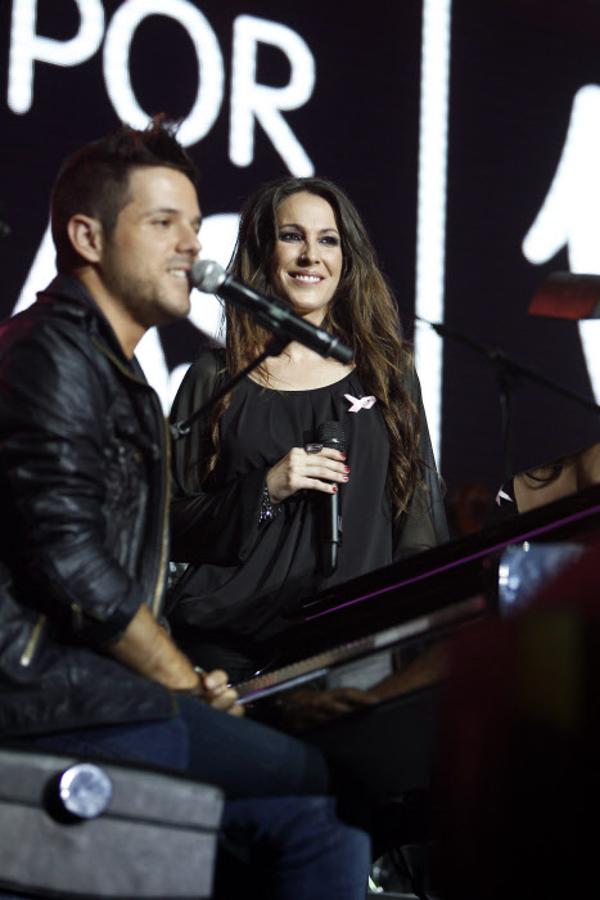 La química de Malú y Pablo López viene de atrás. Ambos compartieron escenario en el concierto 'Por ellas' de 2013.