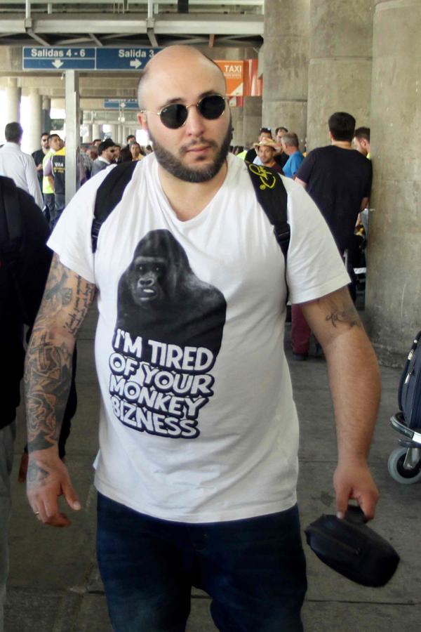 Kiko Rivera en el aeropuerto en una foto del 20 de febrero de 2017.