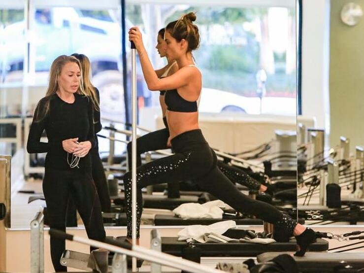 Fotos: La rutina fitness de Alessandra Ambrosio en el gimnasio, en fotos