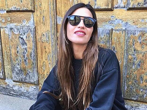 Galería. Sara Carbonero antes de cortarse su larga melena.