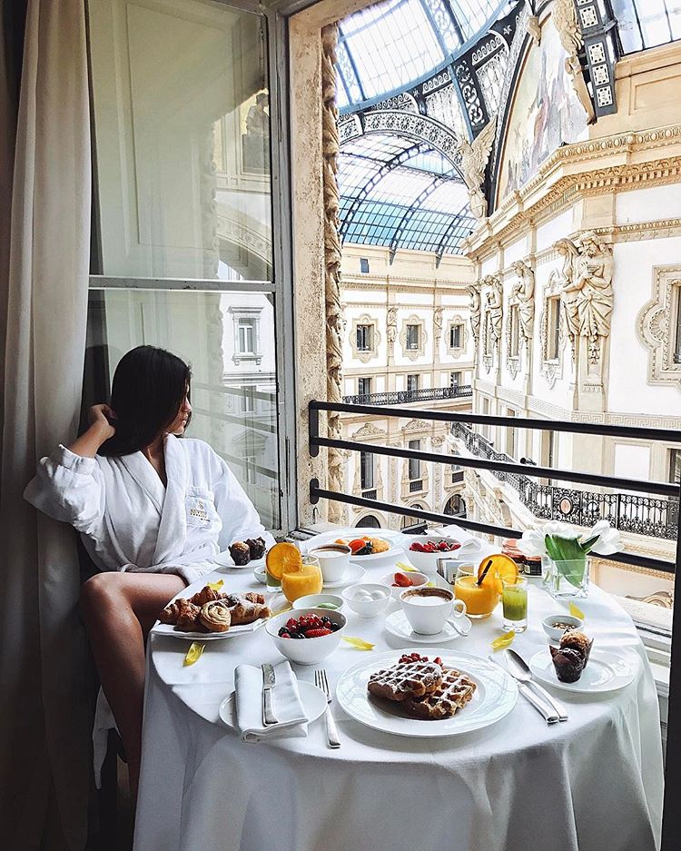 Town House Galleria Milano: 13.600 seguidores en Instagram. Un lujo pdoer despertarse con vistas al interior de la Galleria de Milano. Foto: @martalozanop