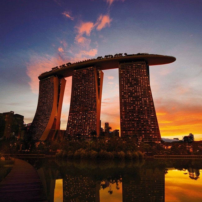 Marina Bay Sands, Singapur: 78.000 seguidores en Instagram. Arquitectura vanguardista y piscinas infinitas con unas vistas increíbles desde la planta 57 a la ciudad de Singapur. Foto: @marinabaysands.
