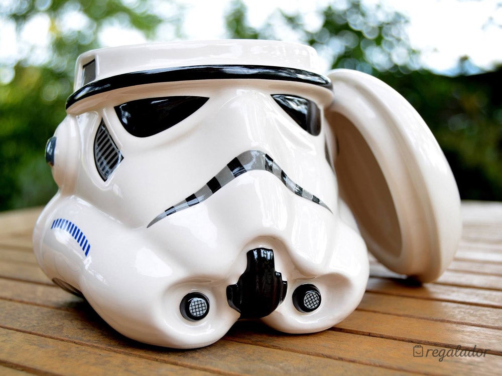 Y retomando los favoritos de la cocina, esta es una de las ideas originales y más frikis para regalar como modelo de taza. ¡Una taza de Star Wars en 3D! 16,95€