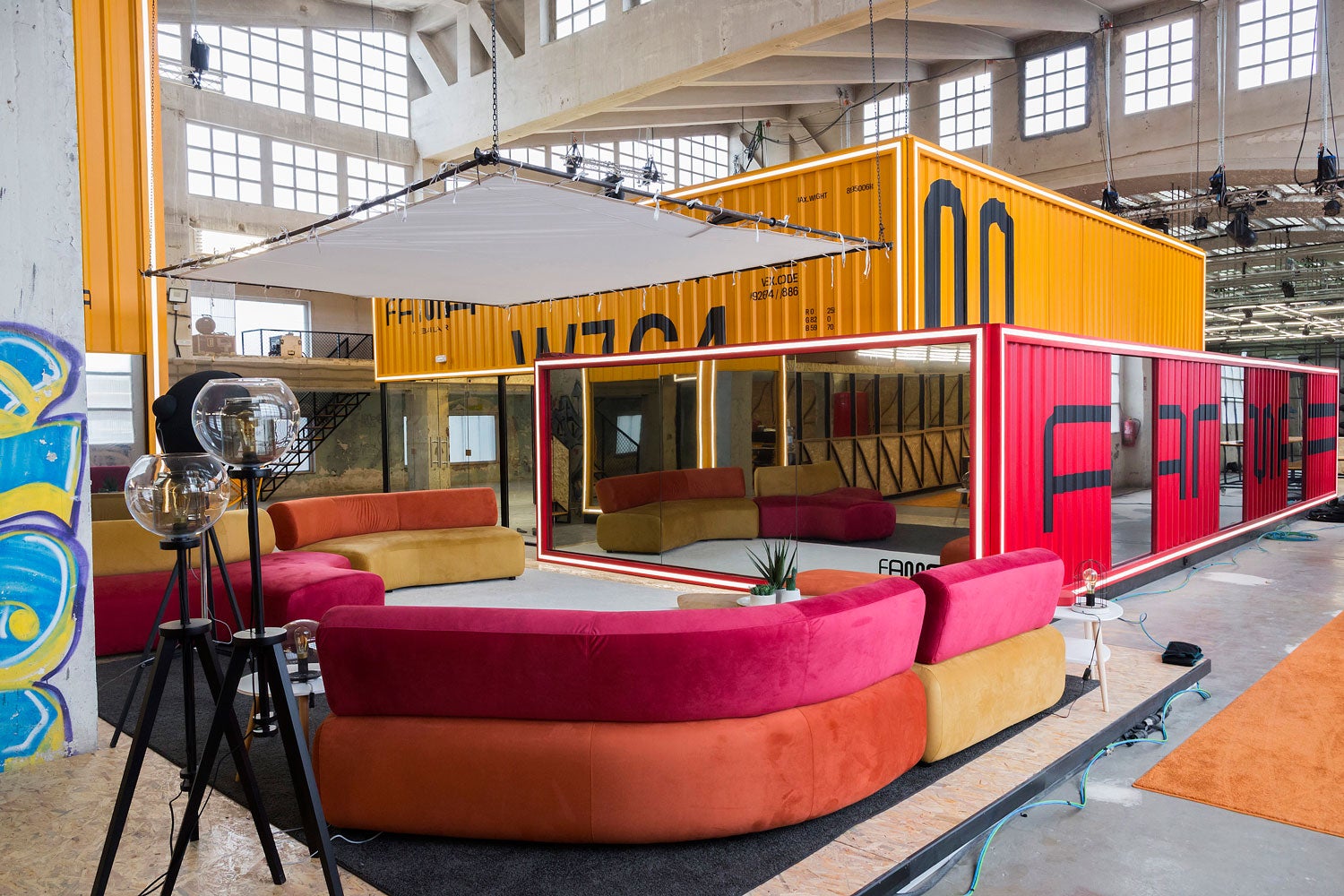 El interior de la escuela de 'Fama, a bailar'.