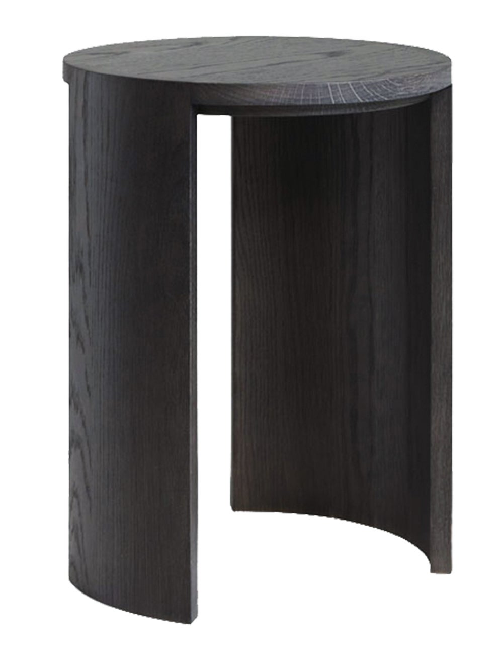 Diseños puros y modestos, con aire de granja: son las mesas Aristo de Joanna Laajisto.