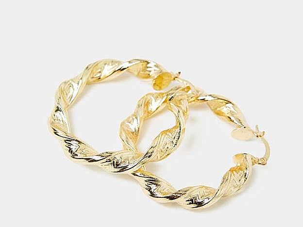 Galería. Inspírate en las expertas en moda para lucir los pendientes 'chonis' con estilo