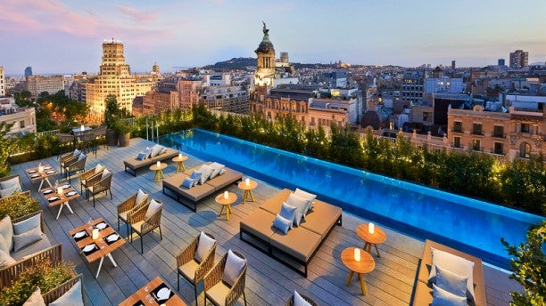 La terraza Terrat by Gaston Acurio ofrece unas vistas espectacular a la ciudad de Barcelona.