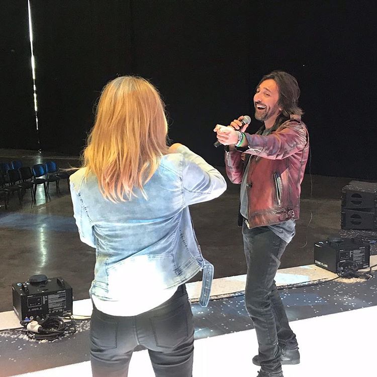 Antonio Carmona durante uno de los ensayos de los XXII Premios Cadena Dial.