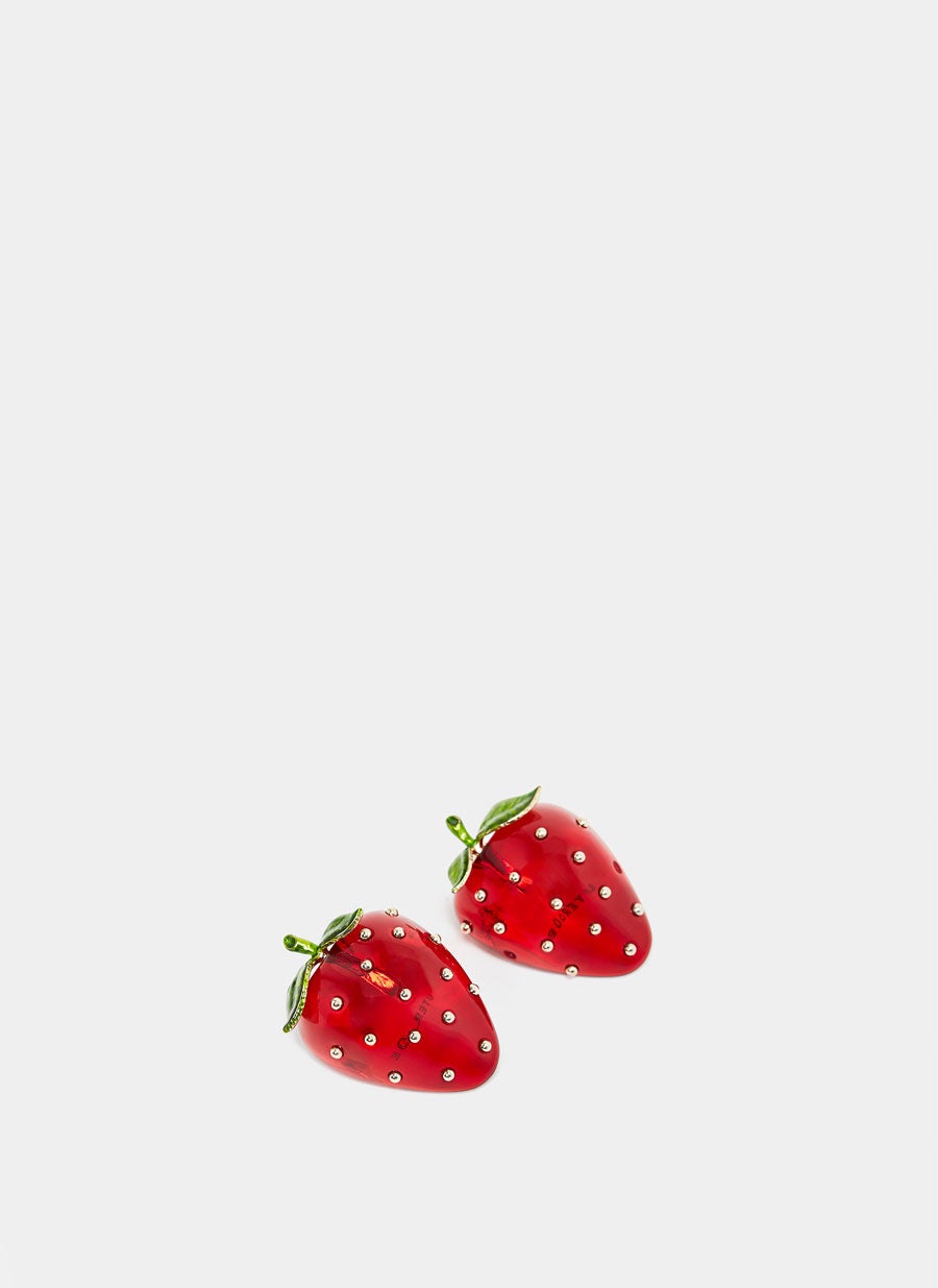 Maxi pendientes con fresones de Uterqüe: 39 euros.