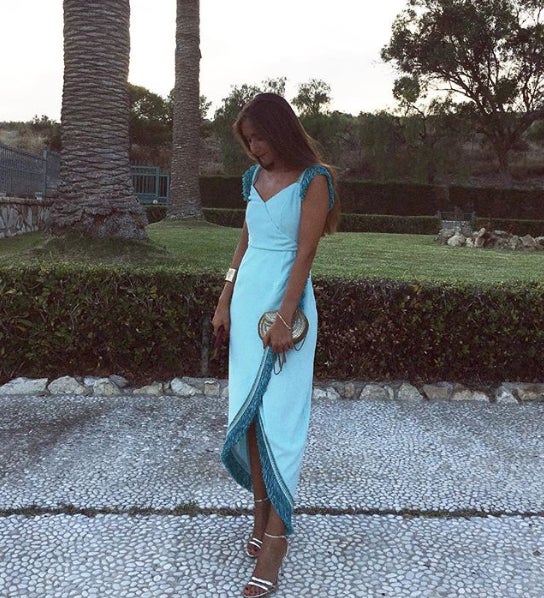 @elenabrotons con vestido azul de Apparentia.