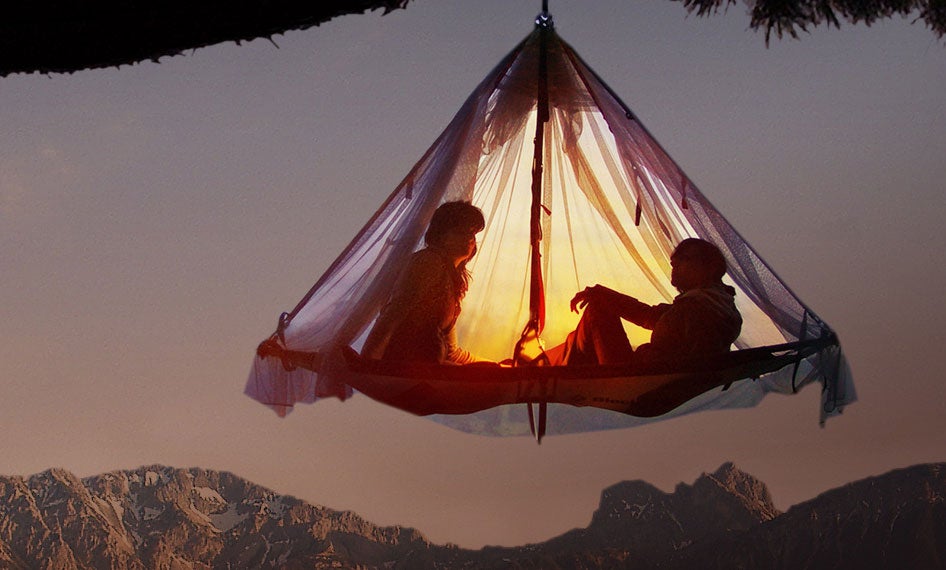 Las tiendas colgantes del campamento Waldseilgarten Höllshlucht dan verdadero vértigo, pero si te gusta la aventura debes dormir aquí al menos una vez en la vida. Pasar una noche aquí te costará unos 200 euros.