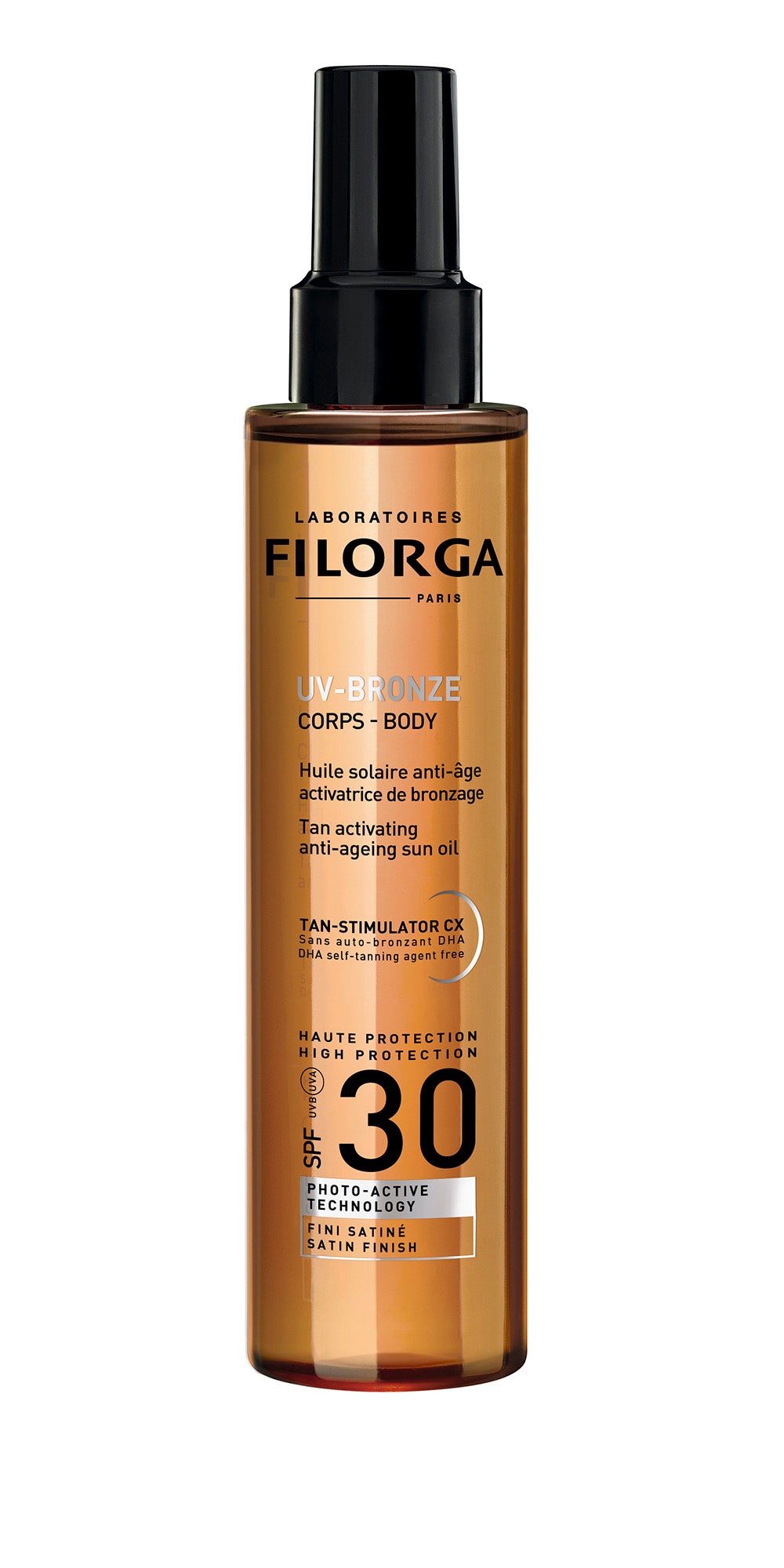 Un aceite seco invisible que penetra al momento, nutre intensamente y deja un acabado satinado que resalta el bronceado. Una protección máxima unida a una fórmula activadora del bronceado, pero también reafirmante para una piel más tonificada y firme. Este aceite corporal incluye aceite de argán, para nutrir la piel, ácido hialurónico y aceite de oliva. (29,90€)