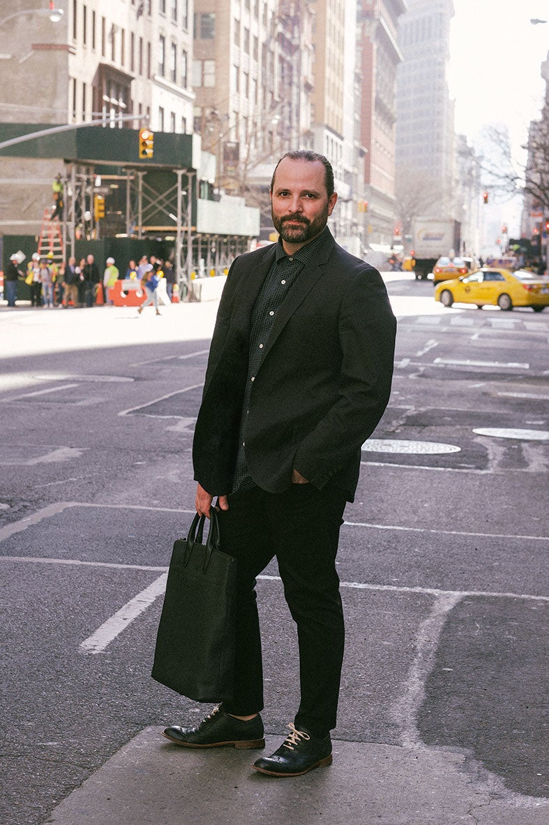 Victor Sanz director creativo de Tumi.