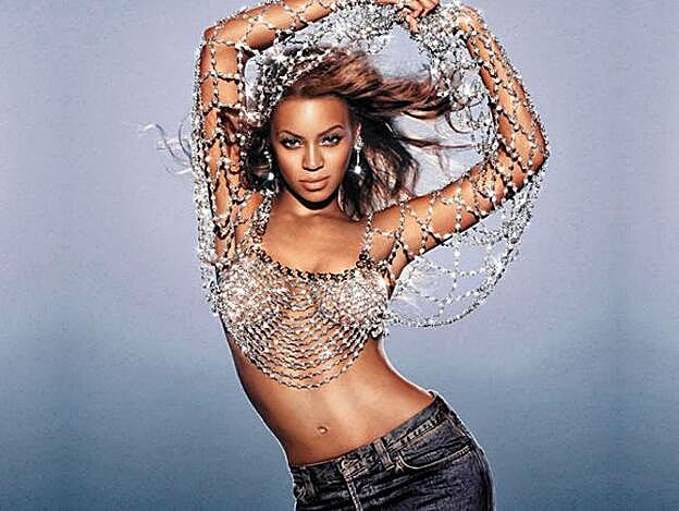 Galería. ¡Haz clic en la imagen y descubre el icónico estilo black!