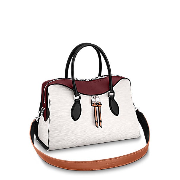 Precioso bolso de Louis Vuitton. (2.250 euros).