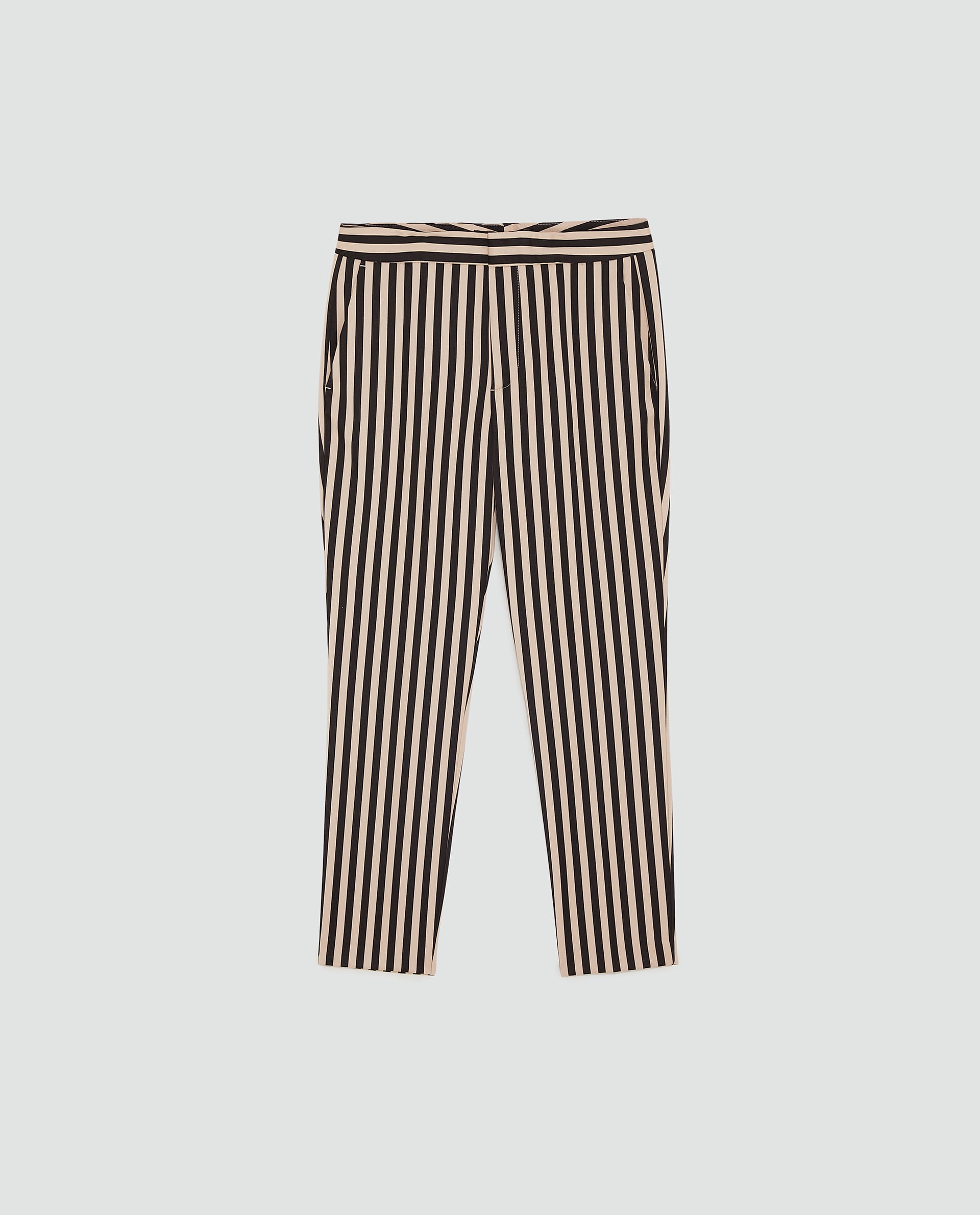 Pantalones de rayas de Zara: 29,95 euros.