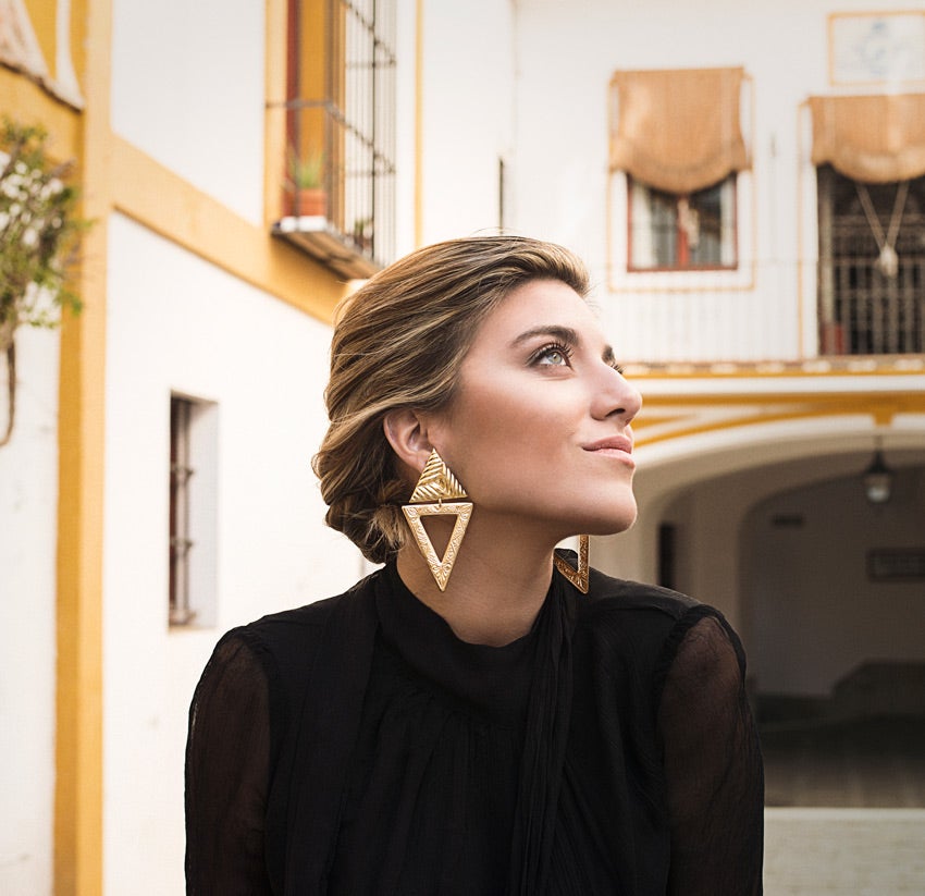 Y si quieres unos que te combinen con todo (o casi todo, cuando vayas a comprar el pan lleva mejor unos más sencillos), apuesta por unos dorados.