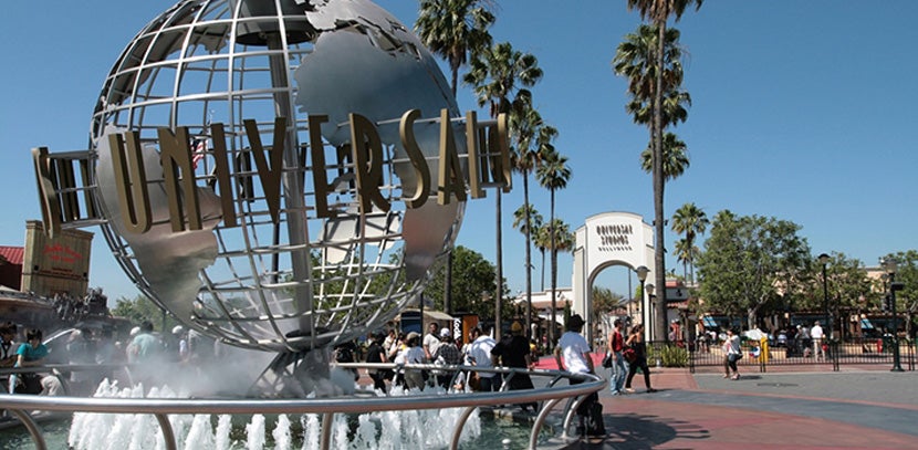 Para los amantes de la industria cinematográfica de Hollywood, Universal Studios es su parque de atracciones. El castillo de Hogwarts de Harry Potter, el pequeño universo de los Simpsons o la atracción de The Walking Dead son alguno de sus mayores atractivos.