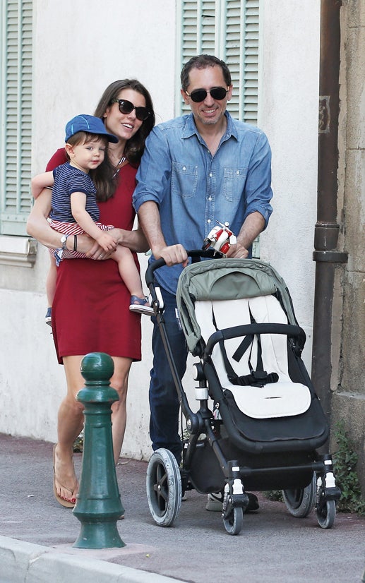 En Saint-Tropez con Gad Elmaleh, y su hijo.