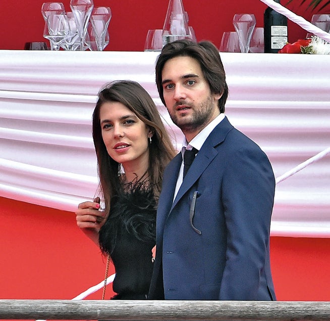 En 2017 junto a su prometido, Dimitri Rassam, hijo de Carole Bouquet.
