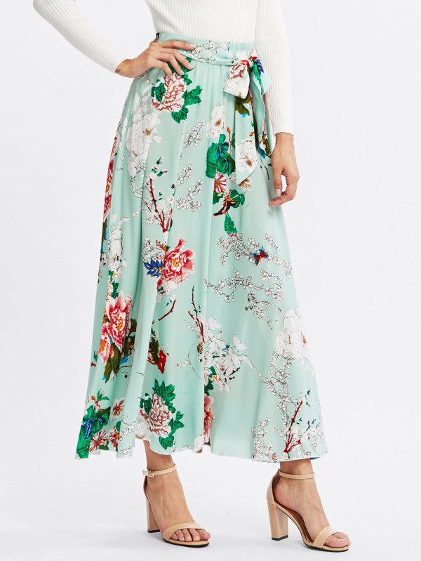 Falda midi floral de Shein: 12,38 euros.