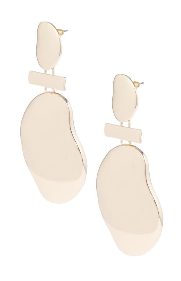 Pendientes XL en color dorado de Primark: 3 euros.