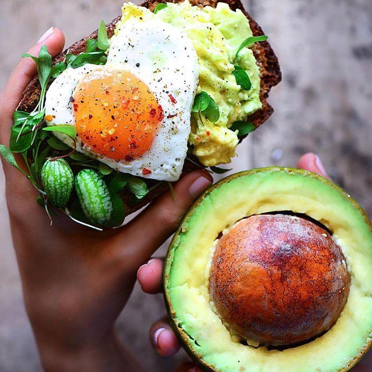 @fitfoodaddiction : Su nombre lo indica todo, y es que @fitfoodaddiction te transmitirá su pasión por la comida sana, por divertirse y disfrutar como ninguna cuenta lo hará. Empezamos fuerte, pero no te pierdas al resto.