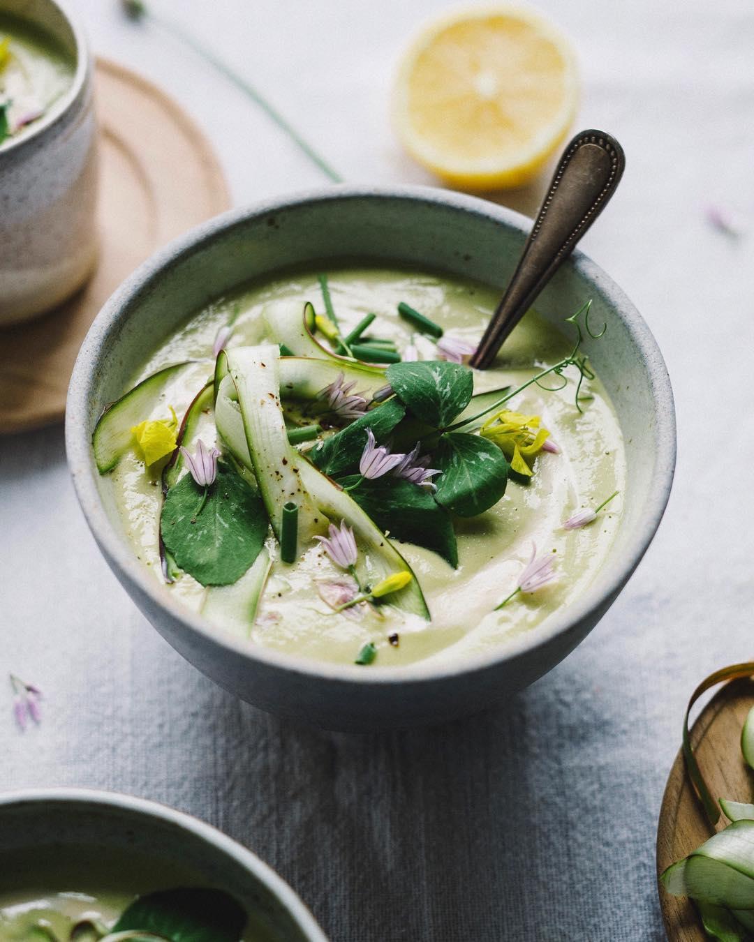 @ Deliciouslyella : Es una de las cuentas de comida sana más inspiradoras que hay en Instagram. Además de que sus recomendaciones son todas sanas,su presentación te hará lanzarte sin duda a la cocina.