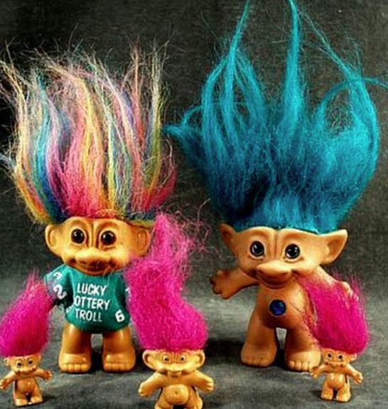 Los Trolls también son un clásico juguete de nuestra infancia, tanto que han evolucionado hasta nuestros días. ¡Tienen incluso una película!