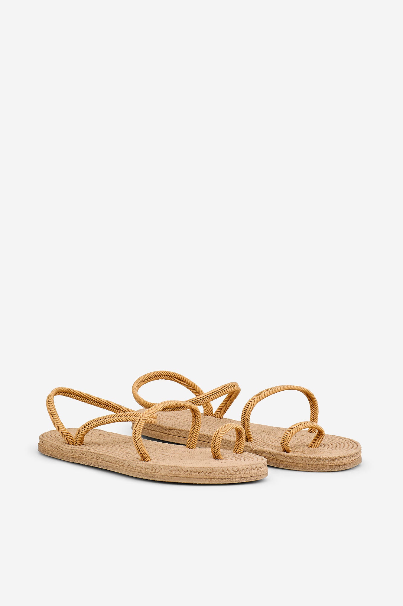 Sandalias con textura de Women Secret: 19,99 euros.