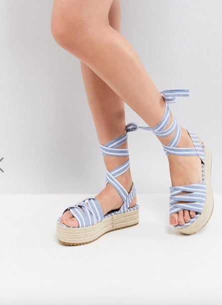 Alpargatas con plataforma de Asos: 46,99 euros.