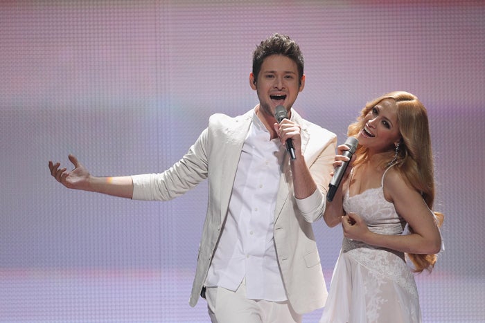 2011: Ell and Nikki, esta pareja de cantantes ganaron el primer puesto en su edición de Eurovisión. Representaban a Azerbaiyán y cantaron 'Running Scared'.