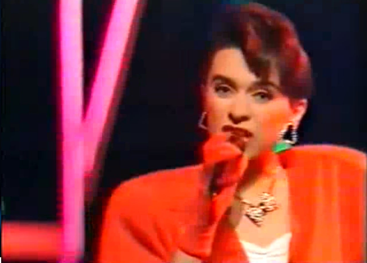 1989: Riva llevó a lo más alto a su país (Yugoslavia) con su tema 'Rock me' en Eurovisión.