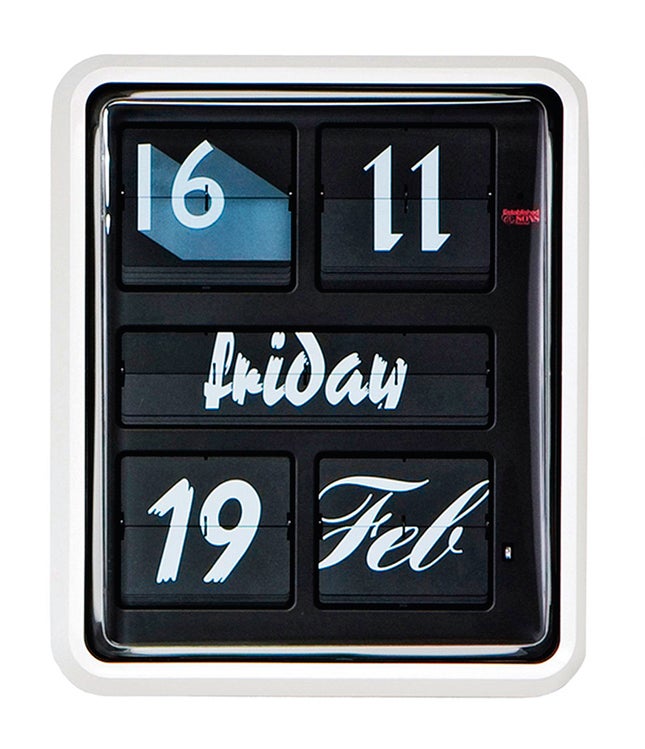 El Font Clock te da la hora, el día y la fecha, con distintas tipografías. Una ocurrencia de Sebastian Wrong.