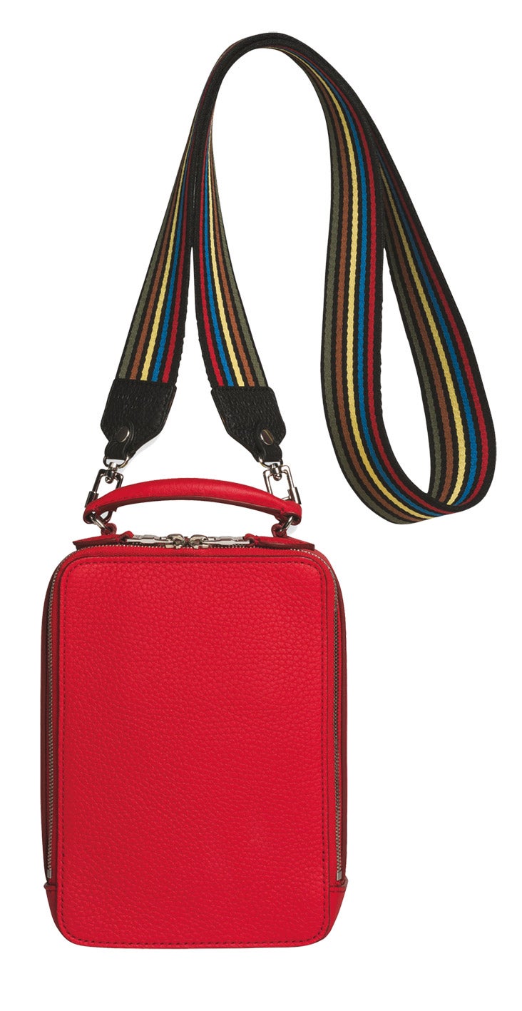 Una forma de celebrar el medio siglo de esta casa francesa, que es mucho más que punto. www.soniarykiel.com.