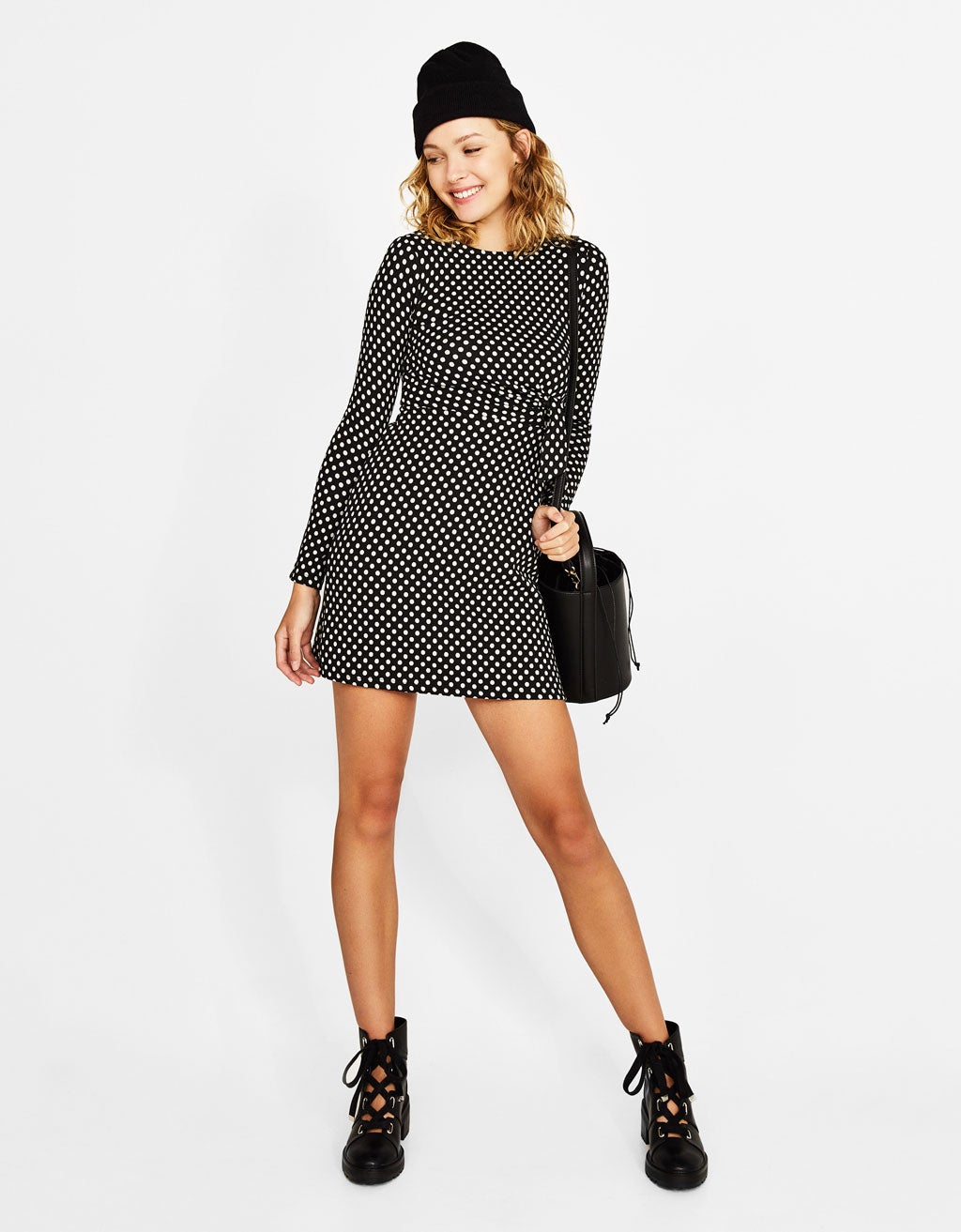 Vestido de lunares de bershka: 19,99 euros.