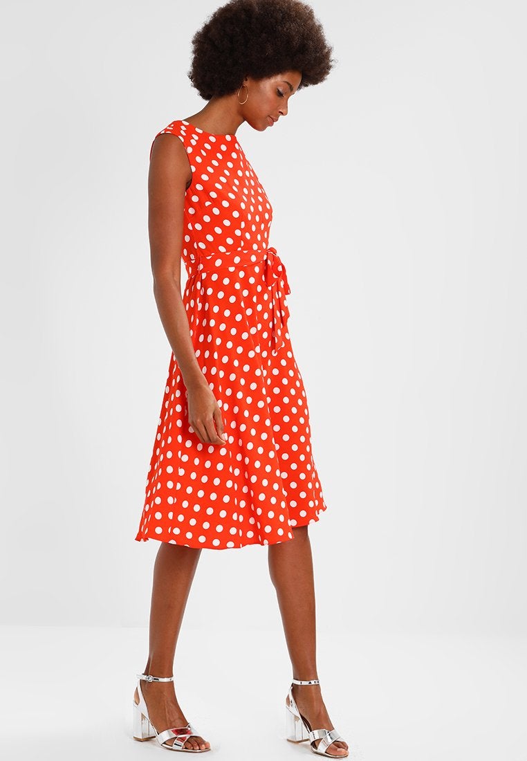 Vestido corto rojo de lunares de Zalando: 54,95 euros.