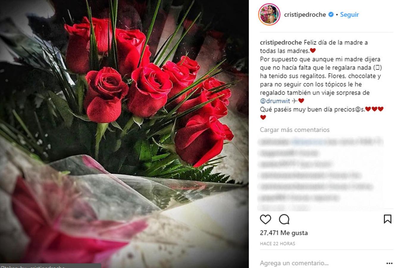 Cristina Pedroche optó por felicitar a su madre con tres regalos muy especiales: "Flores, chocolate y un viaje sorpresa", admitía en su Instagram.