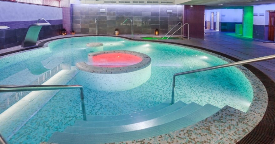 En Aranjuez, Madrid, también puedes disfrutar de una buena dosis (o varias) de relajación ene l Hotel Barceló.