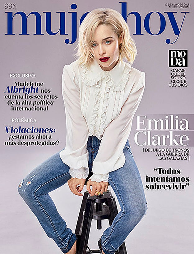 La actriz Emilia Clarke, imagen del perfume The One, posa con look de Dolce&Gabbana para el objetivo de Mariano Vivanco.