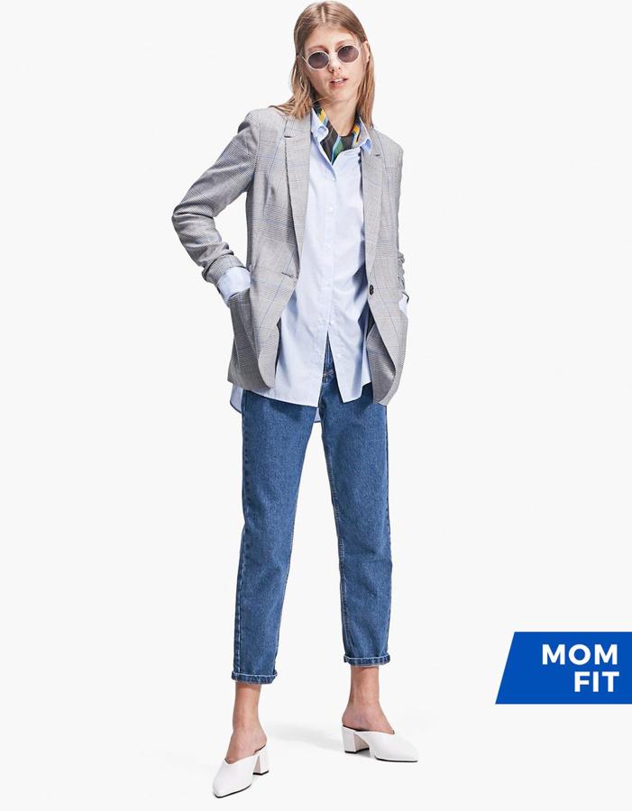 Denim 'mom fit' de estilo vintage, 25,99 euros.