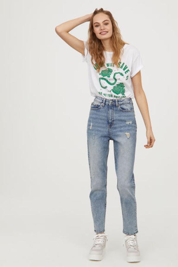 Vaqueros estilo 'mom', 29,99 euros.